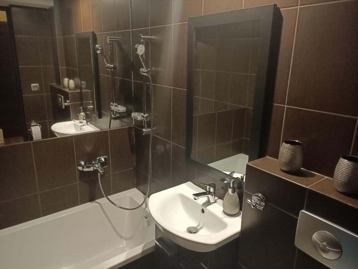 Apartament Mimi กดิเนีย ภายนอก รูปภาพ